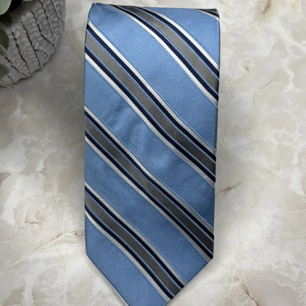 Brooks Brother Blue Diagonal Stripes Silk Tie 3 1/4